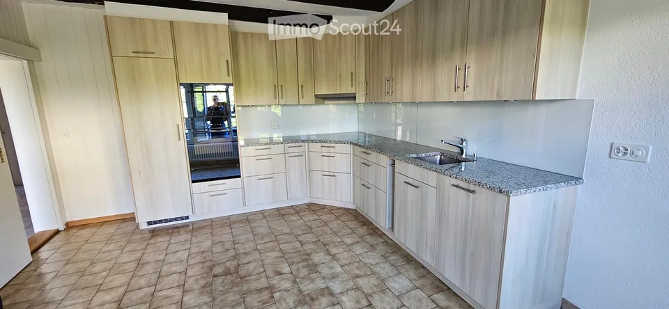 Charming 5.5-room maisonette apartment in Murten – available immediately