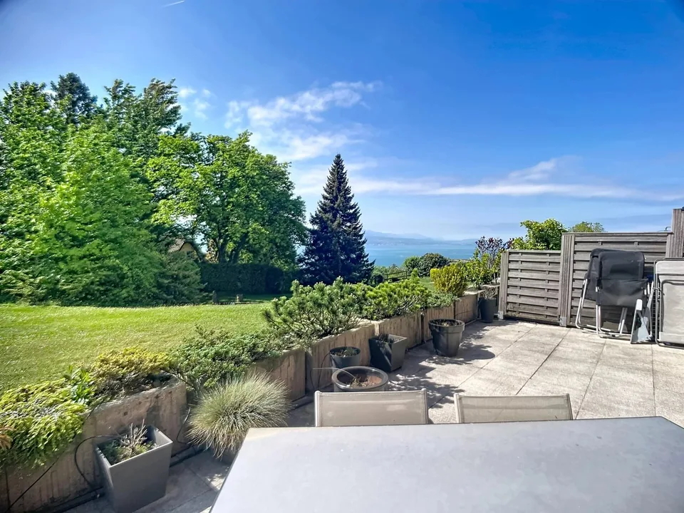 2,5 pièces avec terrasse de 38 m2 - vue lac