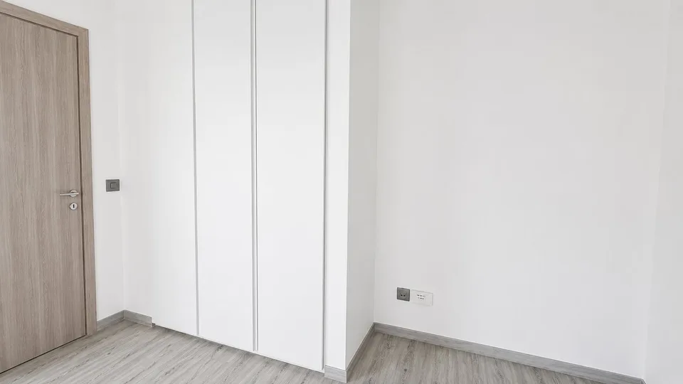 Modern 2.5-room apartment in Chiasso – strategic location