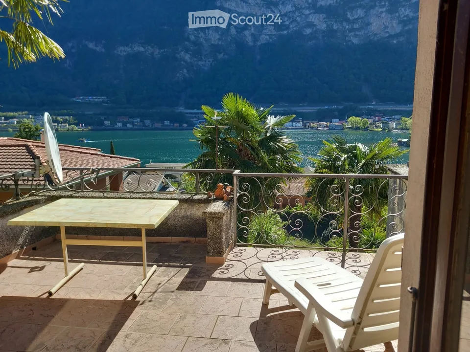 Haus(3 Zimmer) mit Seesicht und Garten und privatem Parkplatz