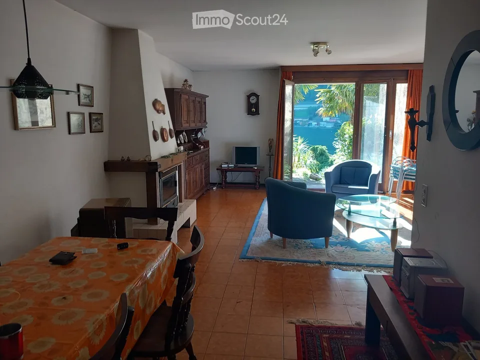 House (3 rooms) with lake view and garden and private parking