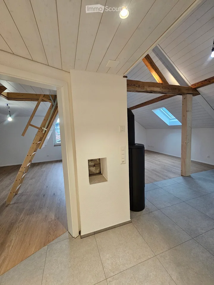 Charmant appartement de 2,5 pièces dans un bâtiment historique à Belp