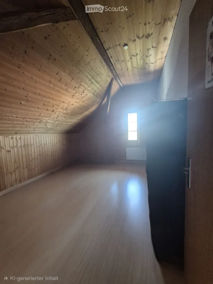 Charming 4.5-room attic apartment with balcony in Längenbühl