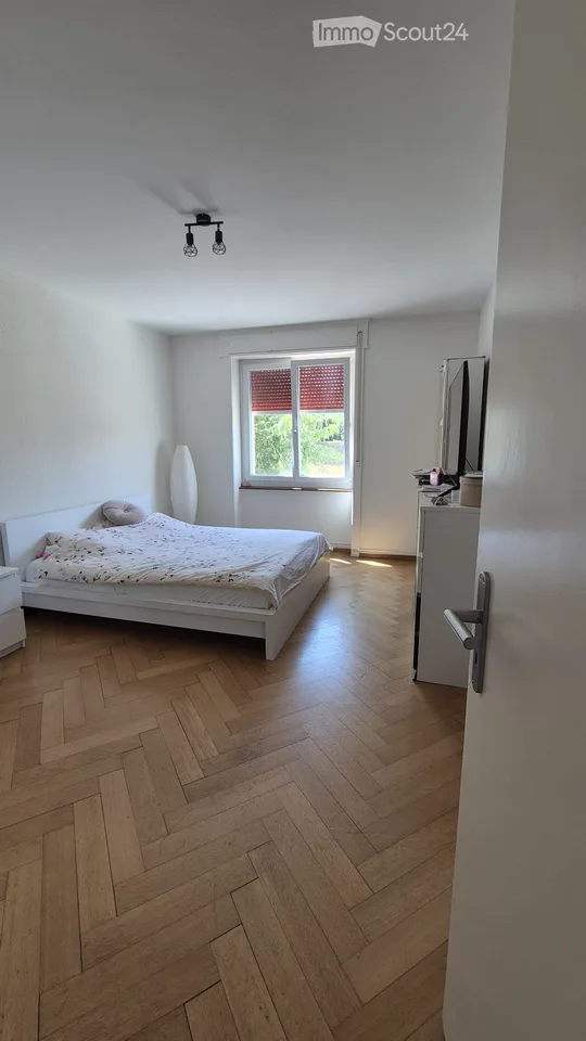 Übernahme des Mietvertrags, 2-Zimmer-Wohnung zur Miete in Freiburg – Route des Arsenaux 13