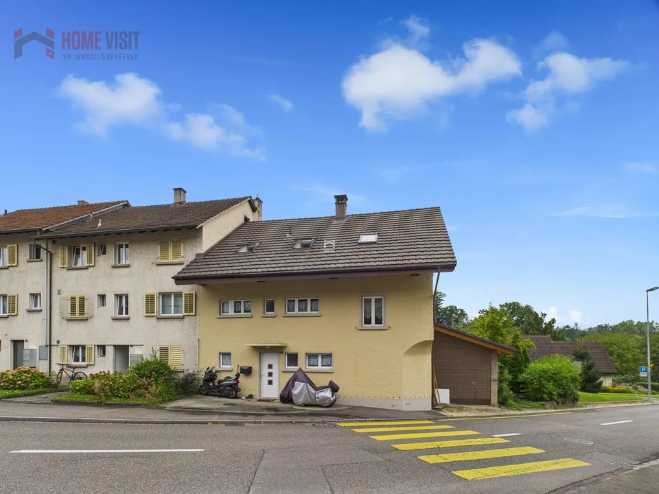 Grosszügiges EFH mit Gartenparzelle & Weitsicht - nahe der Aare