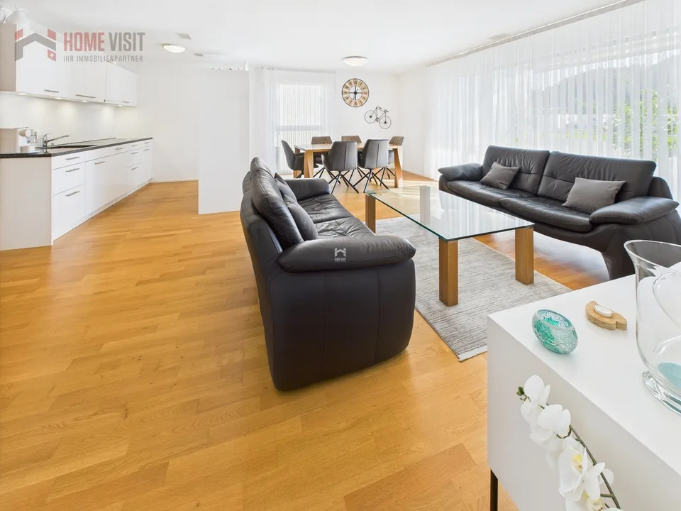 Là où la lumière rencontre la qualité de vie - Votre nouvelle maison à Oberkulm