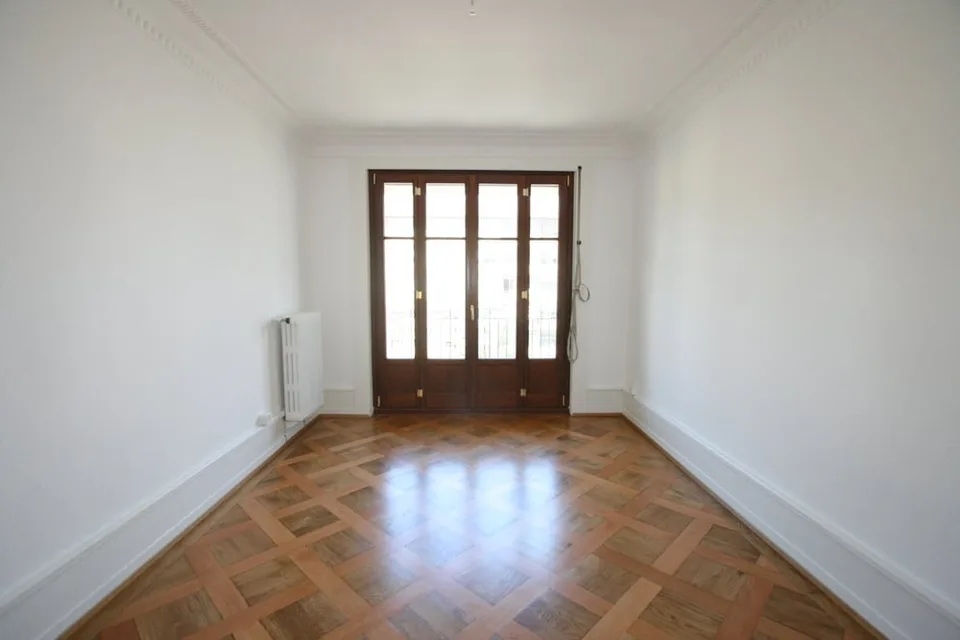 Appartamento di 3 locali con balcone a Servette