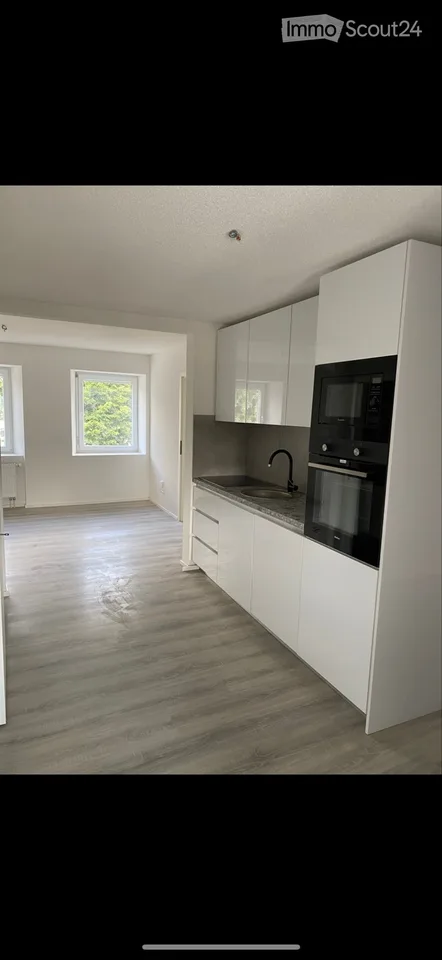 Apparemment 3,5 pièces