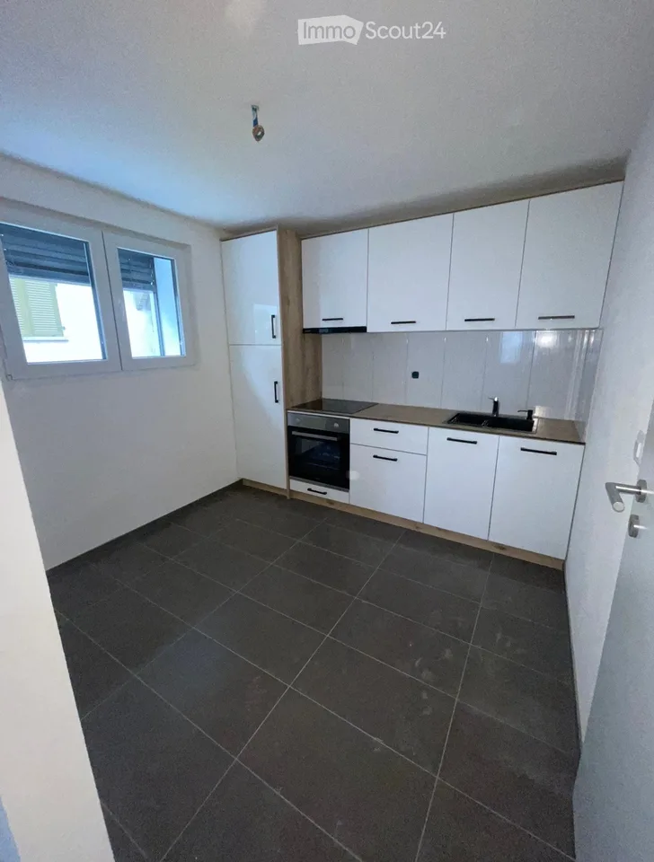 Neue 2-Zimmer-Wohnung mit Terrasse in Kerzers