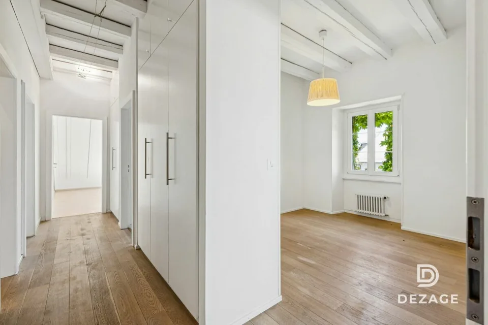 Apartment with character and panoramic views and garden in the heart of the village!