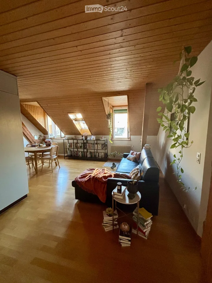 Gemütliche 2-Zimmer-Dachgeschosswohnung im Herzen von Bern zur Untermiete