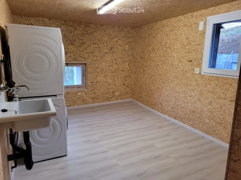 Charming 2.5-room attic apartment in a quiet location in St. Pantaleon