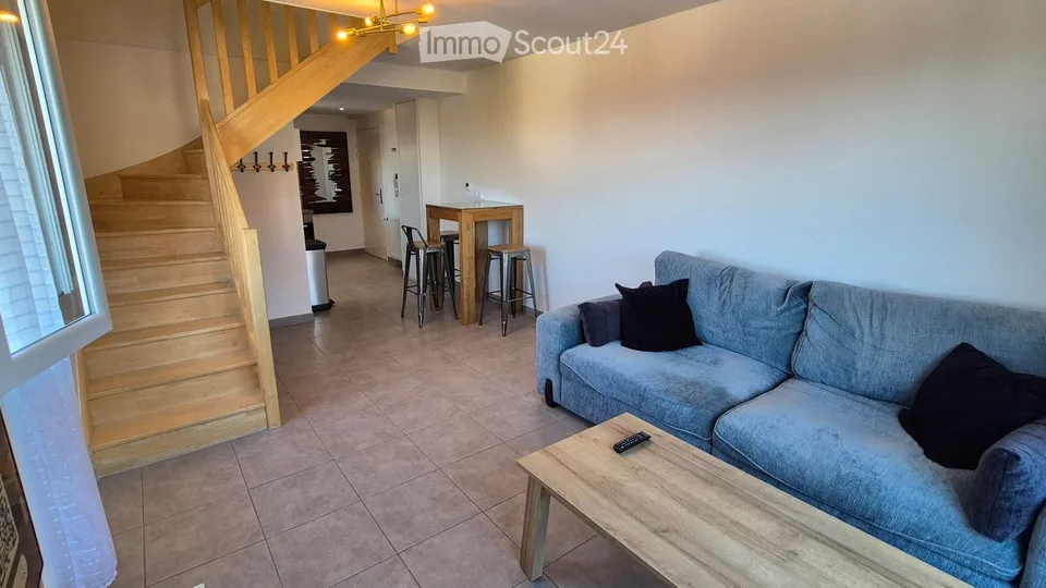 Appartamento trilocale in duplex, arredato, calmo in zona rurale