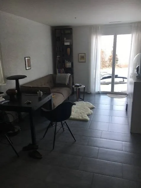 2,5 Zimmer zur Miete (CLIM Minergie) mit Aussicht, Terrasse/Garten, ruhig