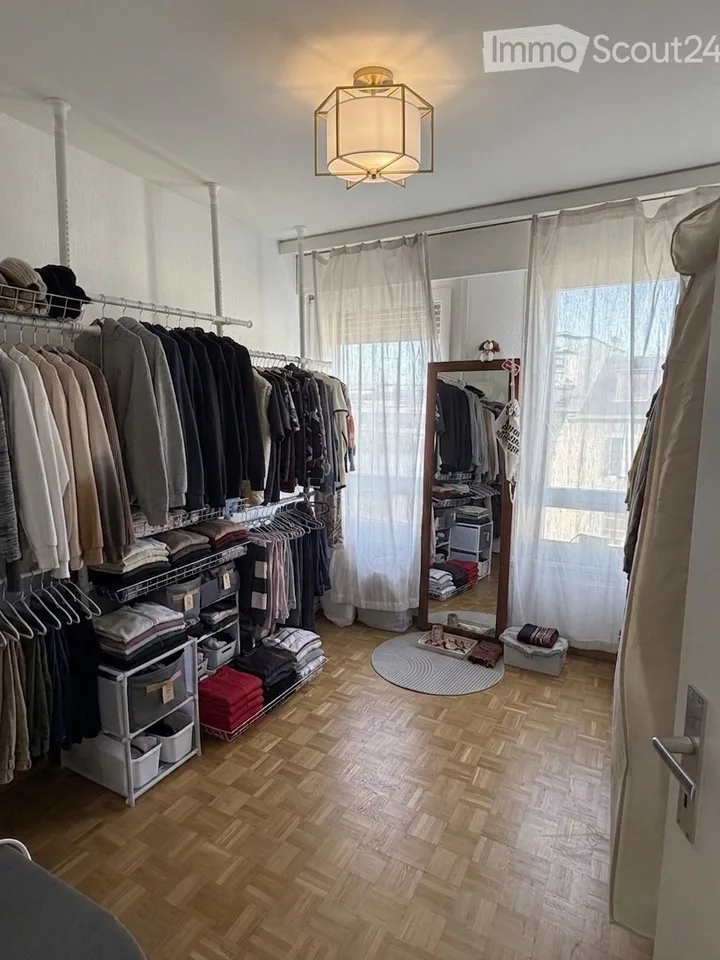 City Center Amazing Apartment Release:  A Stone's throw to lake; 3-minute walk to entertainment
