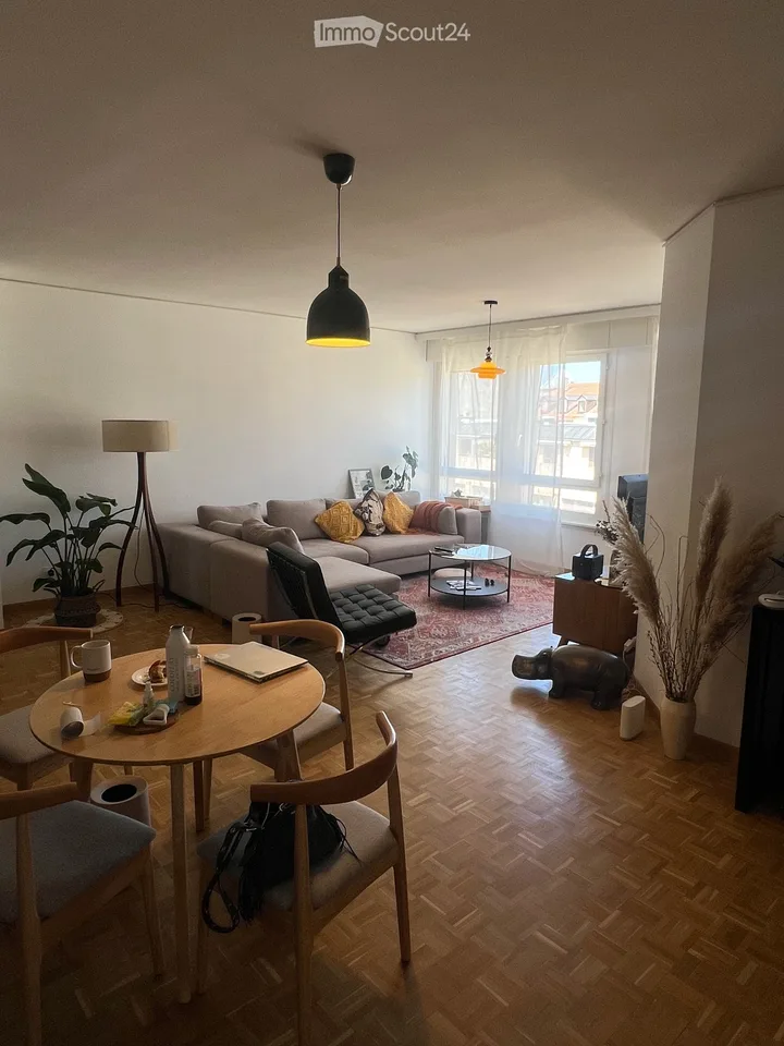 City Center Amazing Apartment Release:  A Stone's throw to lake; 3-minute walk to entertainment