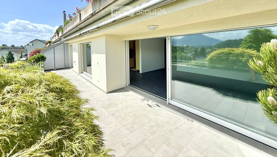 Dreamy panoramic view & absolute tranquility – spacious 5½-room terrace apartment in Adligenswil Lucerne – photo 8 of 9