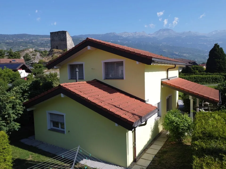 Chalais | Individuelle Villa mit 4,5 Zimmern und schönen Volumen