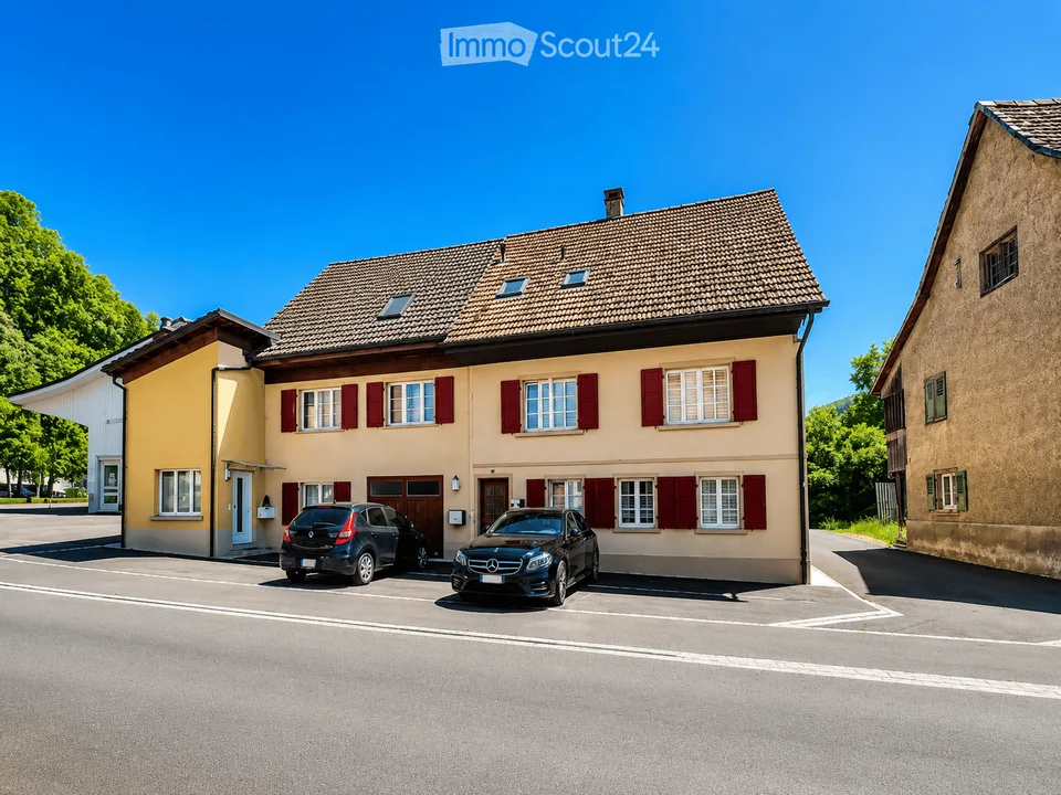 Grosszügige 5.5-Zimmer-Maisonette mit Terrasse & Sitzplatz in Zeiningen