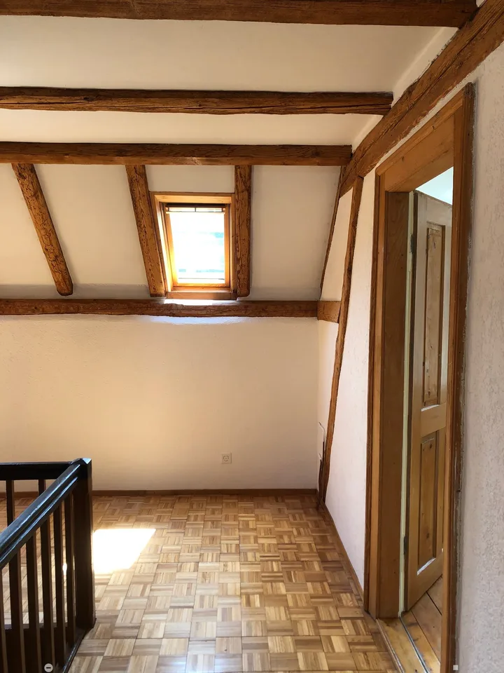 Charmante 3-Zimmer-Dachwohnung im Plänkequartier in Biel