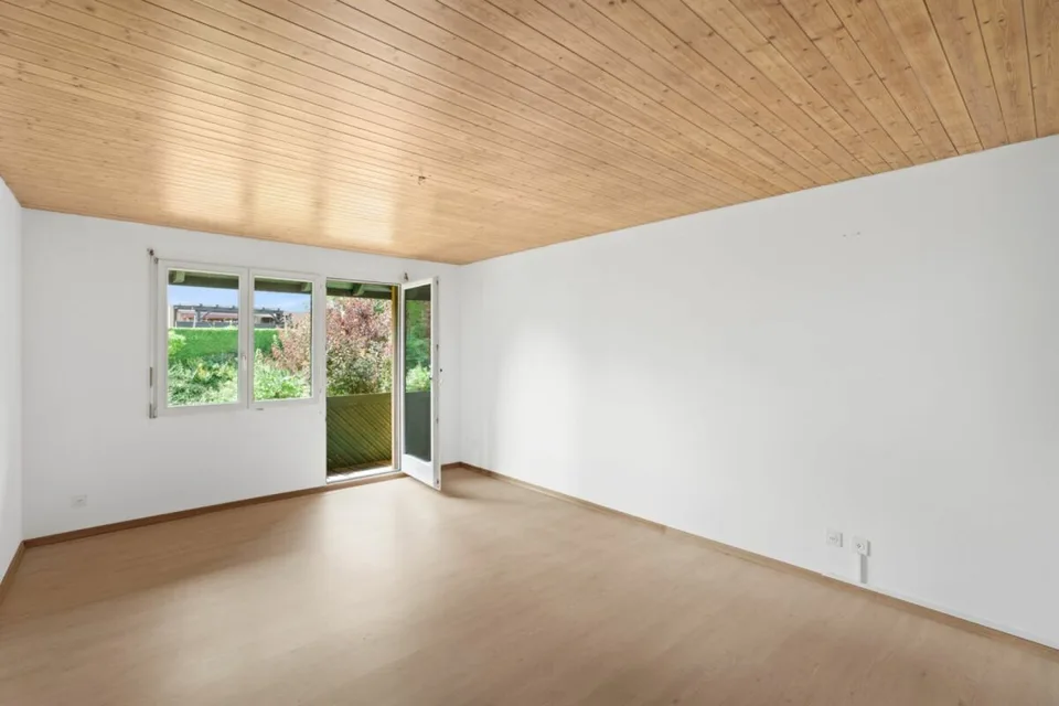 Maison d'angle de 5,5 pièces avec grand jardin et potentiel