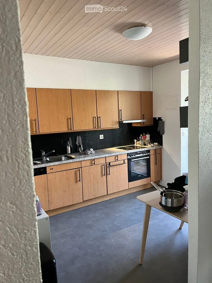 Charming 4.5-room apartment for rent in Neuchâtel – Rue de Tivoli