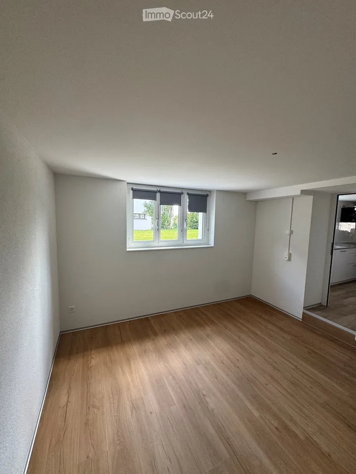 Moderne Einliegerwohnung am Alpenweg 3, Müntschemier