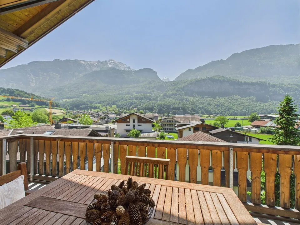 Appartamento lussuoso ed elegante di 6,5 locali in mansarda a Meiringen