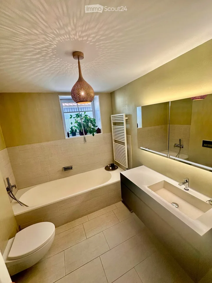 Appartement-maisonnette meublé pour famille avec jardin & maison d'hôtes