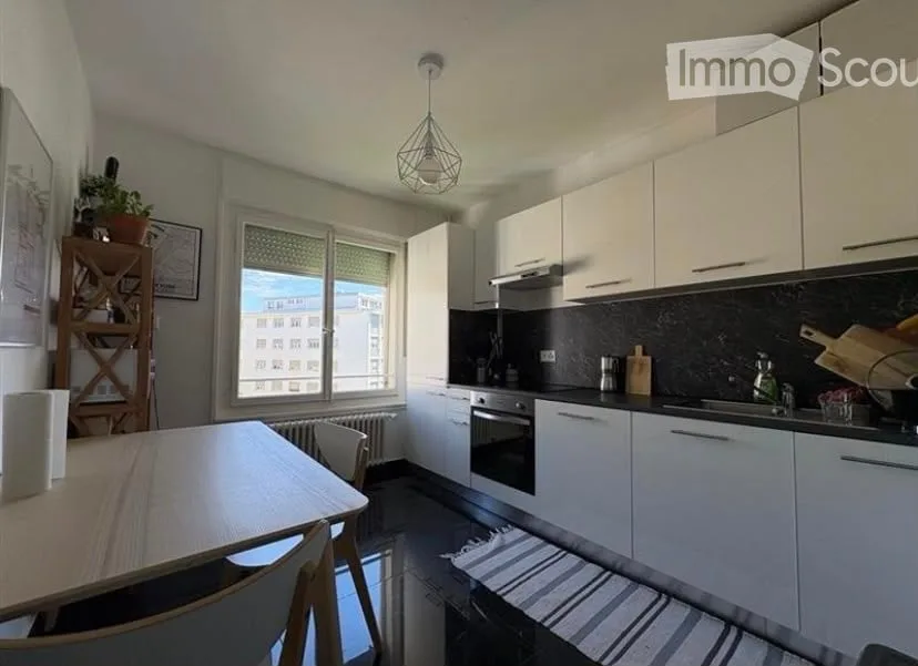 Appartement de 2.5 pièces à Genève