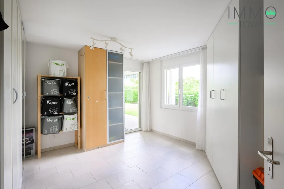 Living with a view: Spacious garden apartment with 280 m² fantastic, private garden paradise