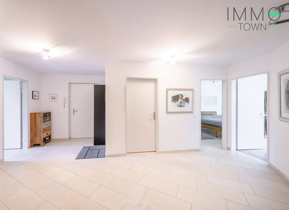 Living with a view: Spacious garden apartment with 280 m² fantastic, private garden paradise
