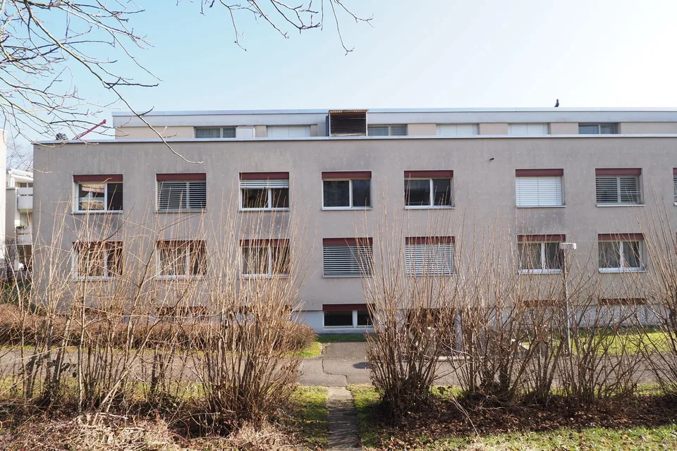 Gemütliche 3.5-Zimmer-Wohnung mit Balkon in Reinach