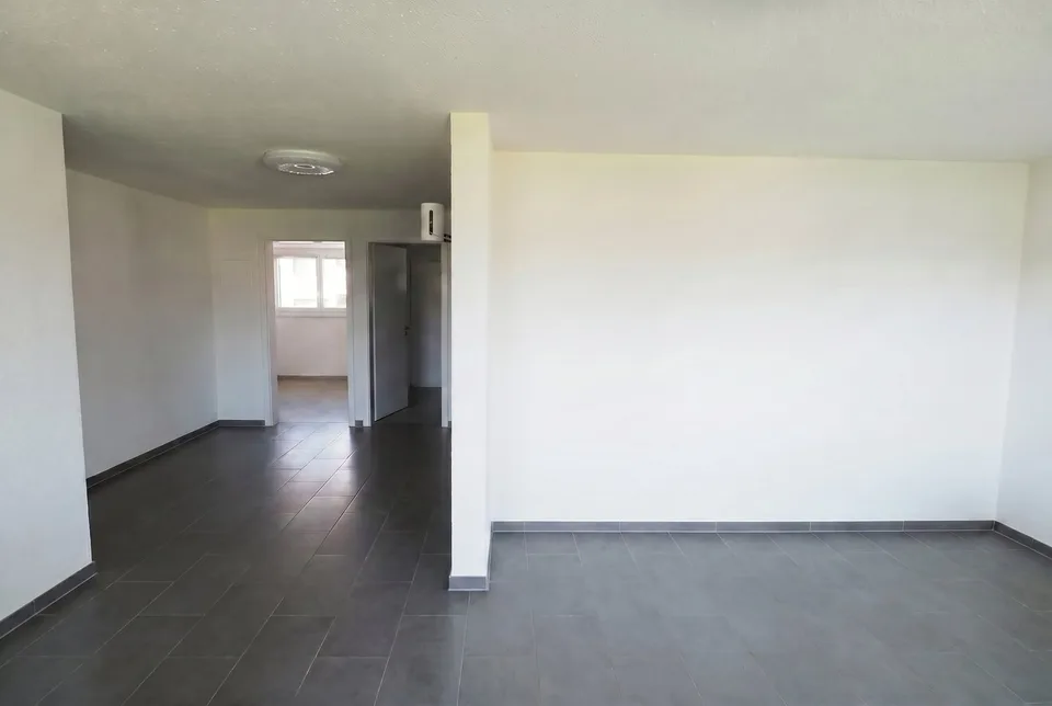 Gemütliche 3.5-Zimmer-Wohnung mit Balkon in Reinach