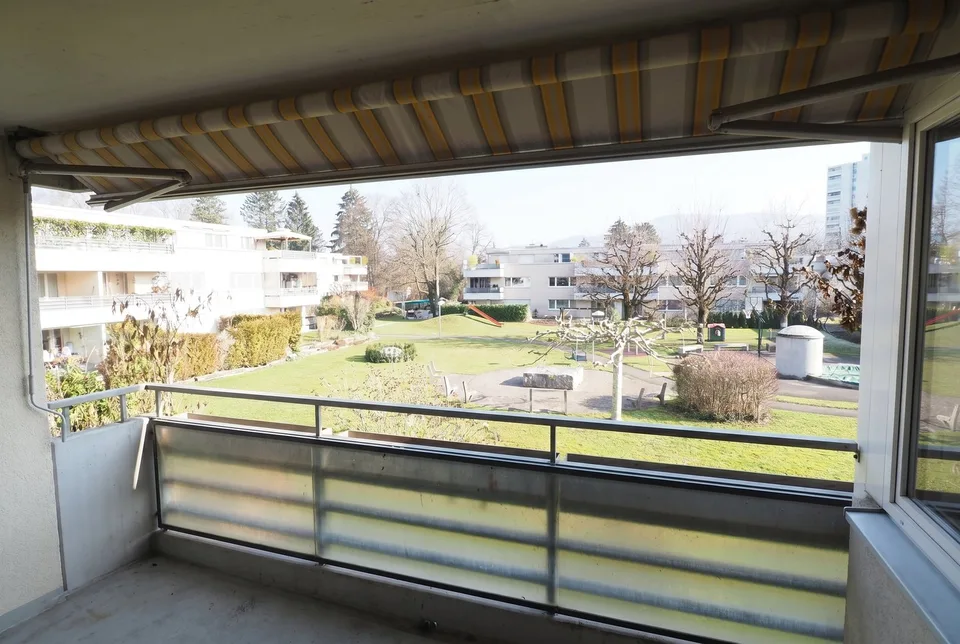 Gemütliche 3.5-Zimmer-Wohnung mit Balkon in Reinach