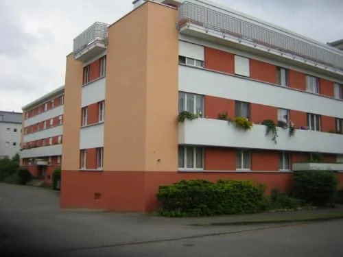 schöne und grosszügige 4 1/5 Zimmer-Wohnung