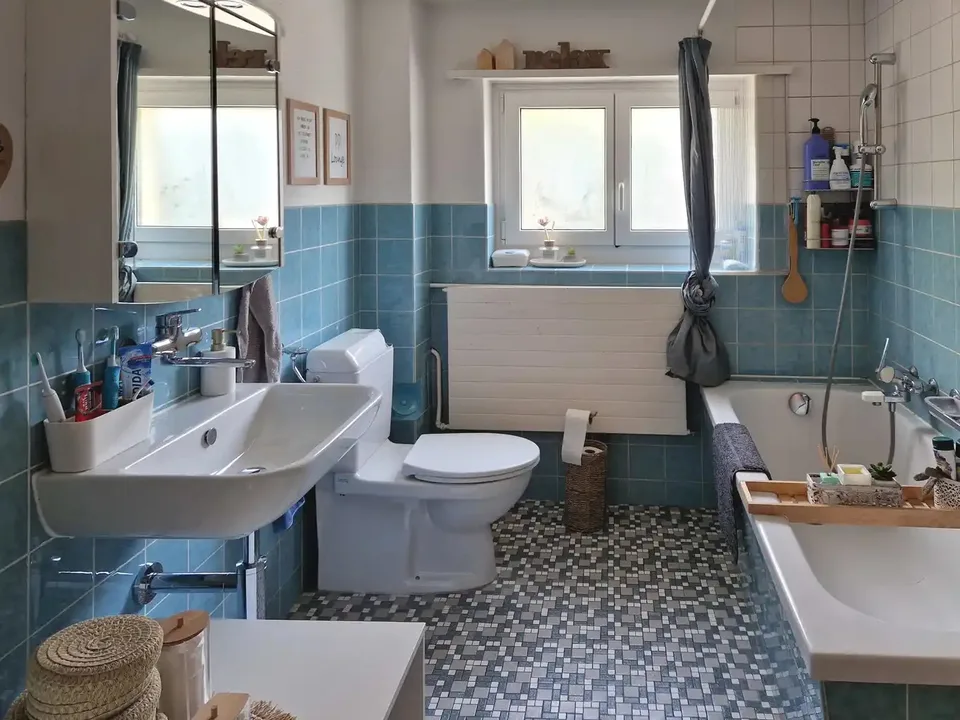 Family-friendly residential property with 2 house parts in Fehraltorf