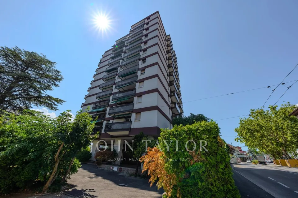 Wohnung mit 3.5 Zimmern und atemberaubendem Blick