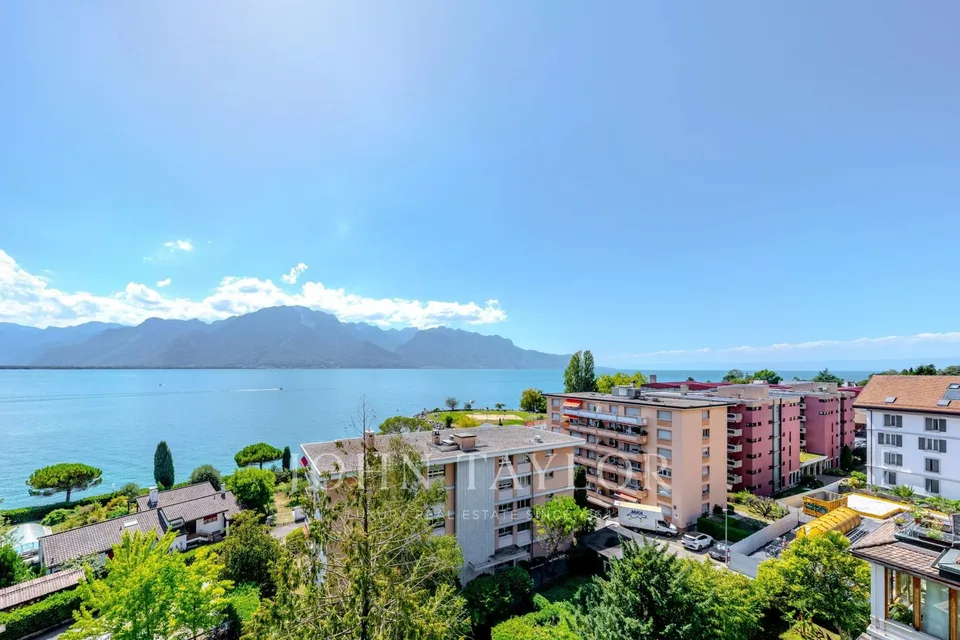 Wohnung mit 3.5 Zimmern und atemberaubendem Blick