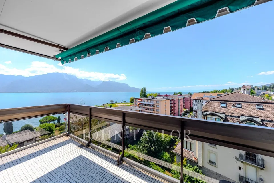 Wohnung mit 3.5 Zimmern und atemberaubendem Blick
