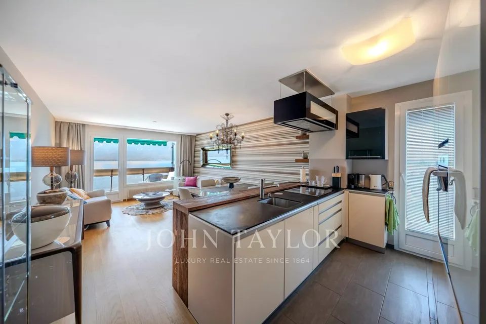 Wohnung mit 3.5 Zimmern und atemberaubendem Blick