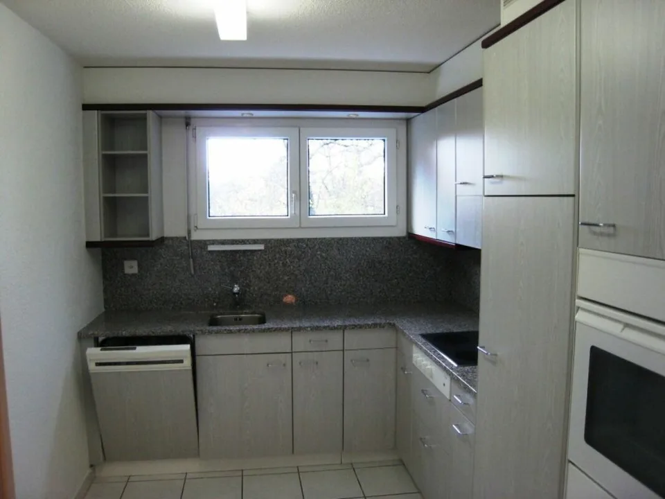 Appartamento di 4½ locali in un quartiere tranquillo, vicino a Berna