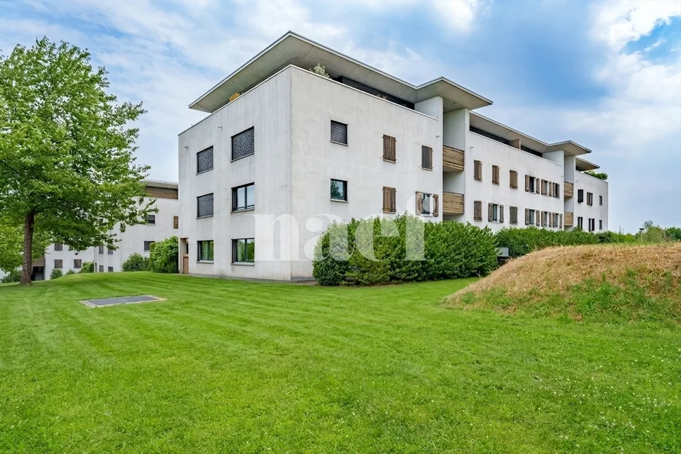 Exklusivität? 6-Zimmer-Familienwohnung mit privatem Garten in Satigny