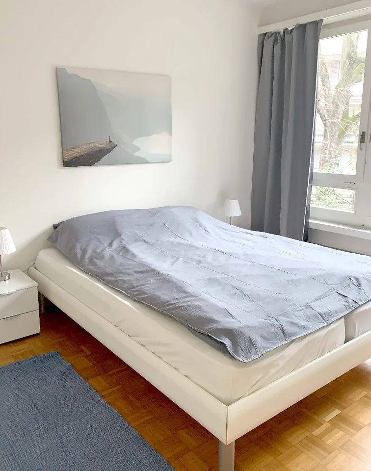 Spacious apartment with unique layout, private garden near historic Spalentor