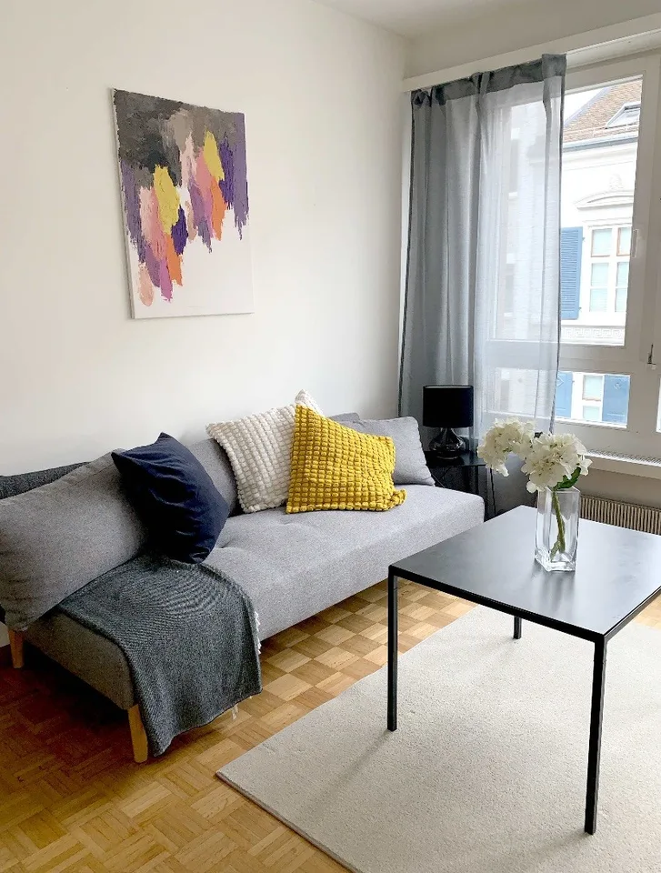 Spacious apartment with unique layout, private garden near historic Spalentor