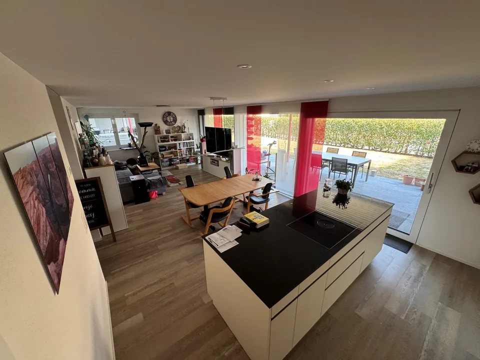 moderne 3.5 Zimmer KLIMA-KOMFORT-WHG im Erdgeschoss