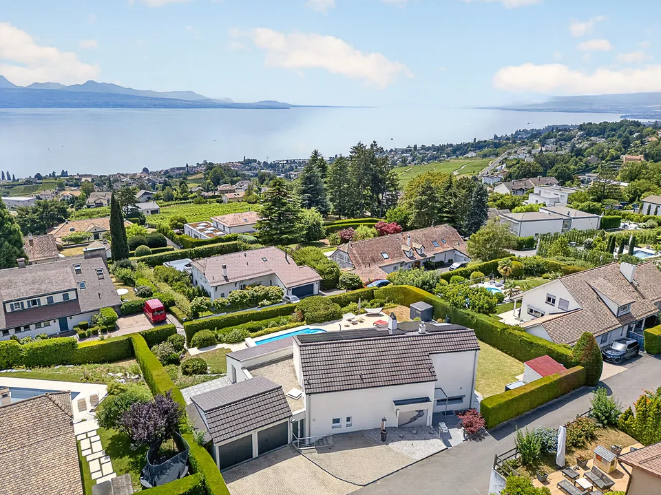 Magnifique propriété dans un quartier prestigieux de Lutry, vue lac