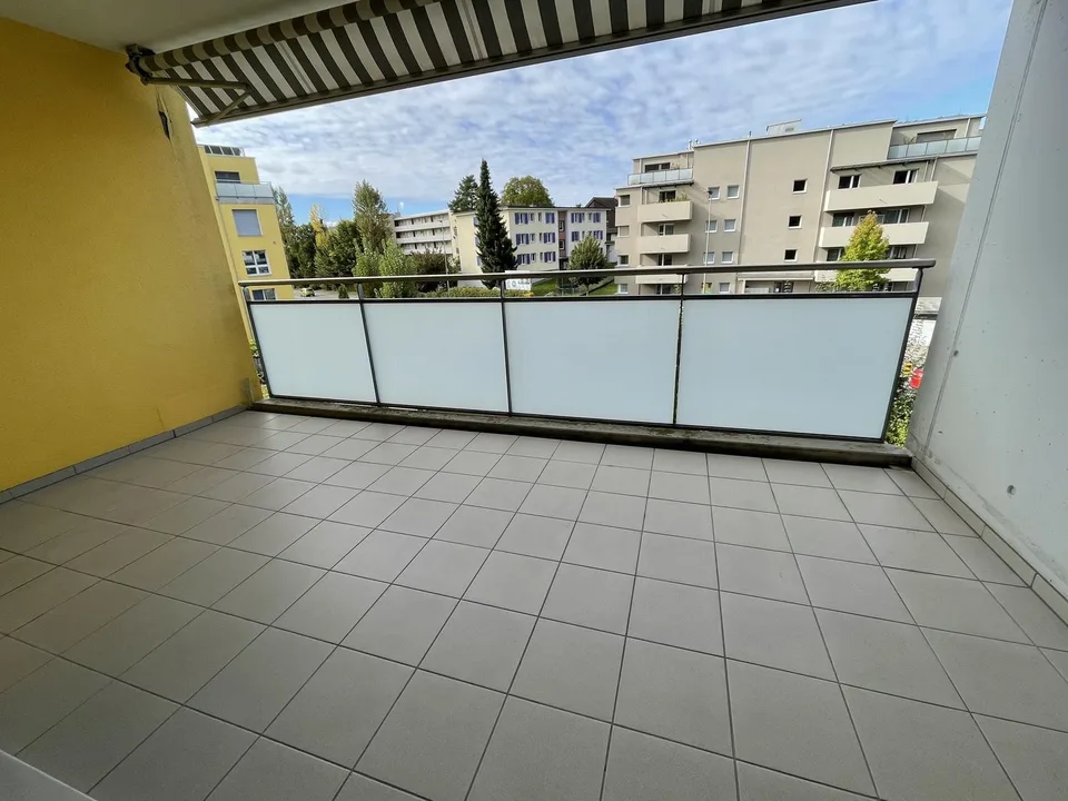 Moderne 3.5-Zimmer-Wohnung mit grosszügigem Balkon in Wetzikon