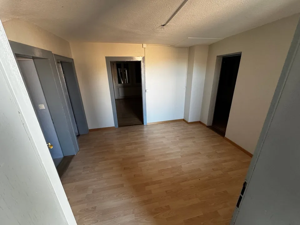 Maison dans un environnement calme dans la zone centrale de Biberist - rénovée en 2021