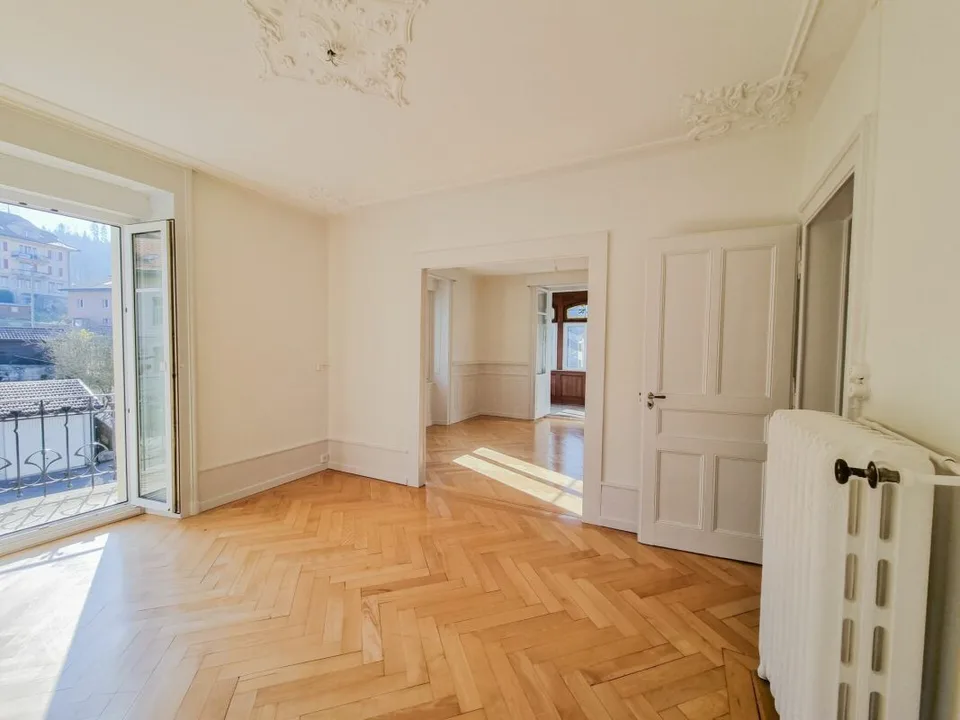 Bel appartement de 4 pièces au 1er étage avec garage